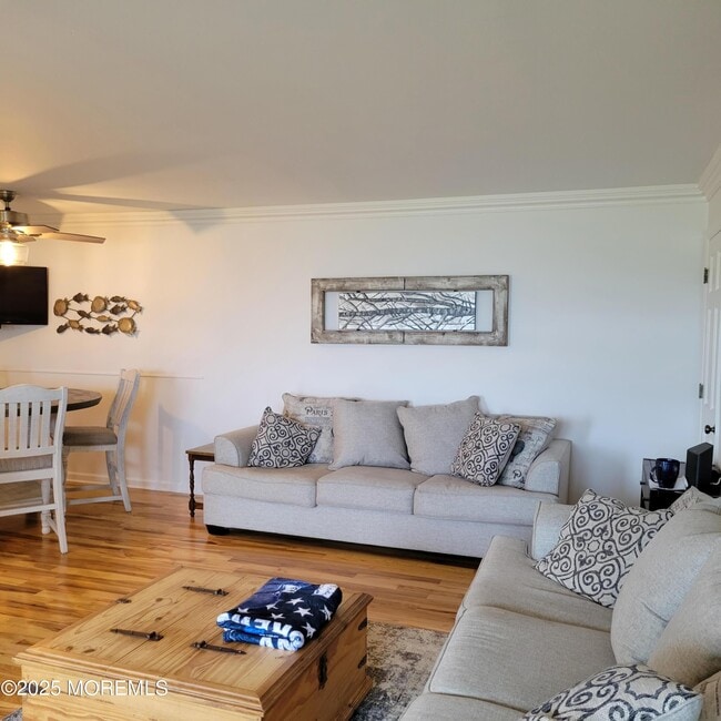 Building Photo - 107 Wharfside Dr