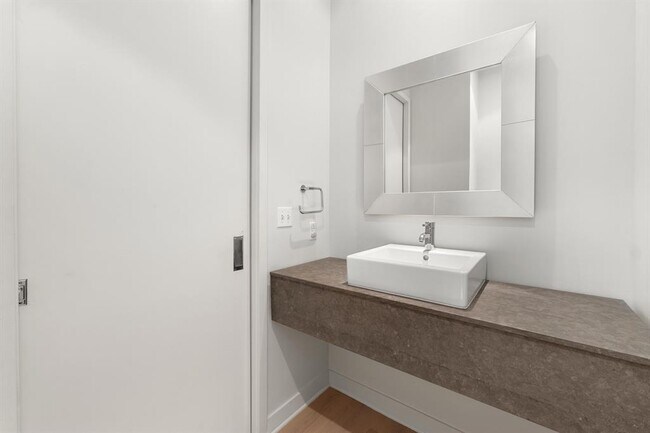 Building Photo - 210 Lavaca St