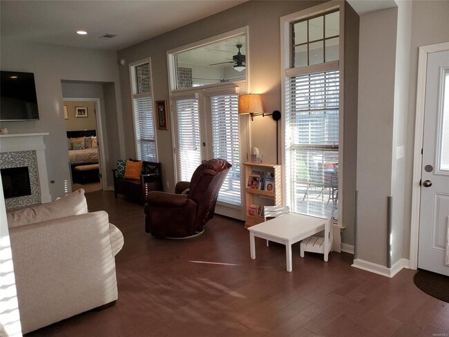 Building Photo - 9407 Cres Lodge Cir