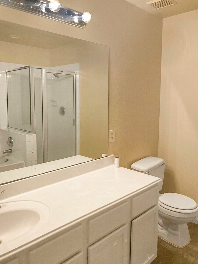 Building Photo - 3606 Starbridge Pointe Ln