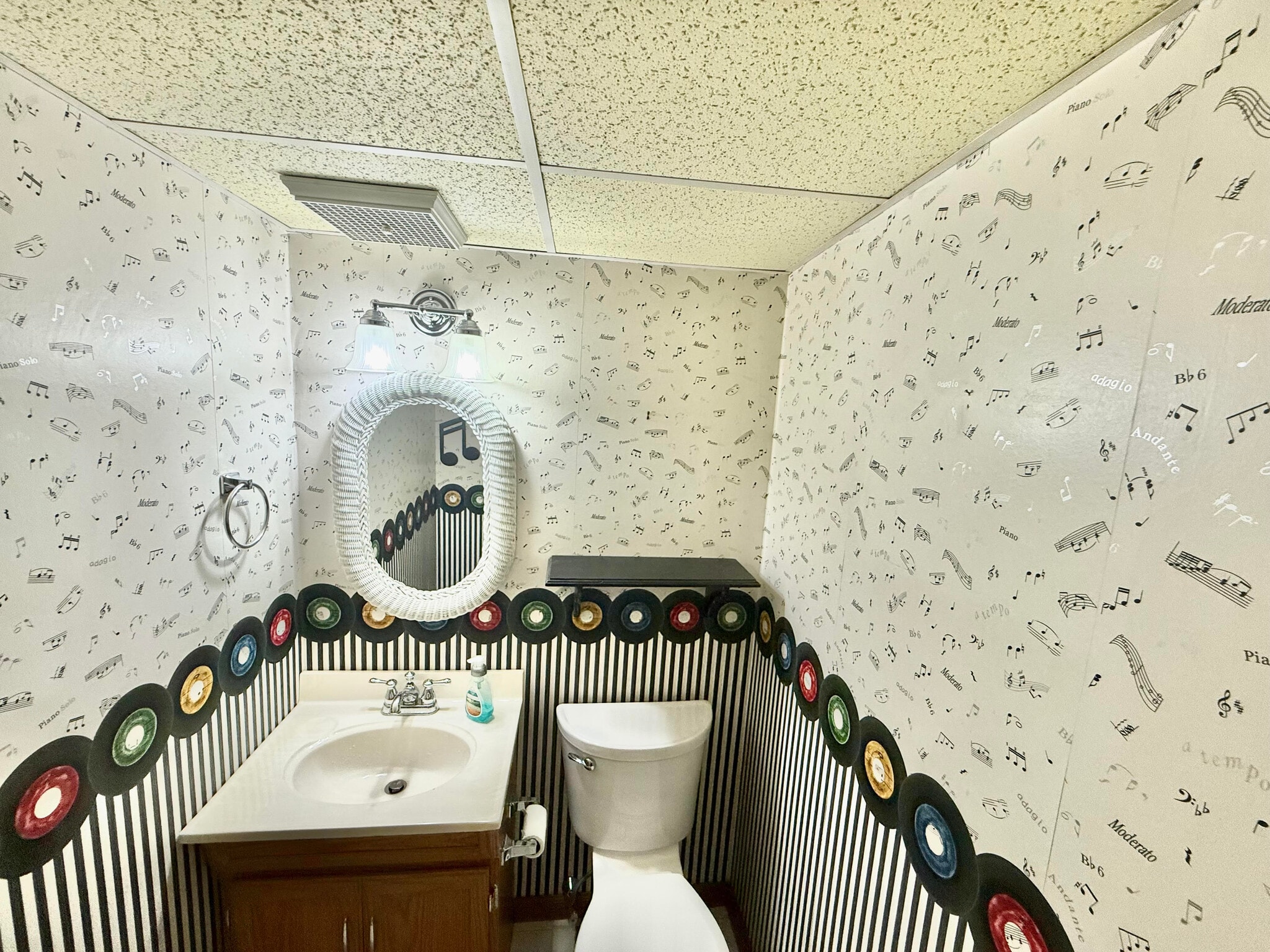 Building Photo - 3620 Canby Dr