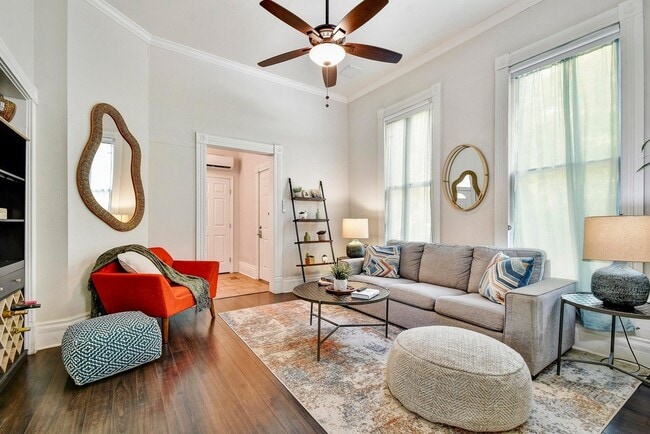 Building Photo - 319 E Courtland Pl