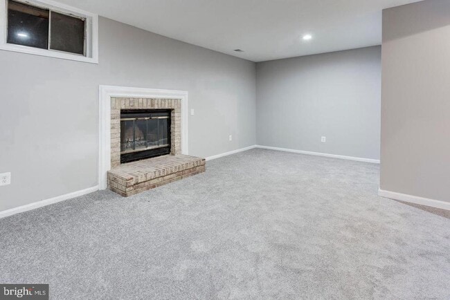 Building Photo - 304 Crescendo Way