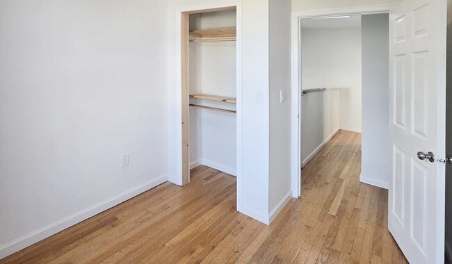 Building Photo - 176 Arlington Ave