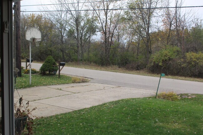 Building Photo - 5039 W Clayton Rd