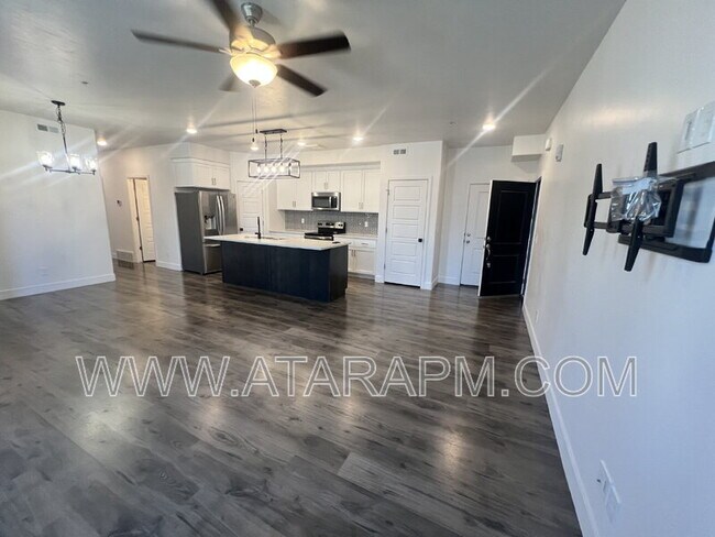Building Photo - 543 S 1020 W