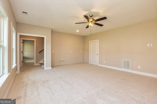 Building Photo - 69 Oakhurst Trail