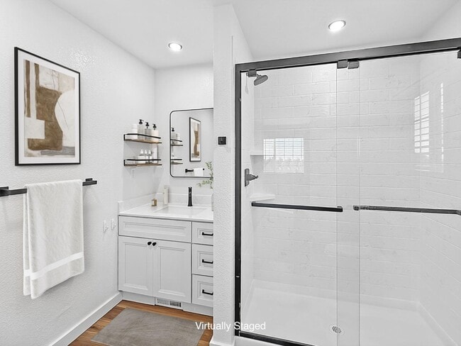 Building Photo - 2800 Roop Rd