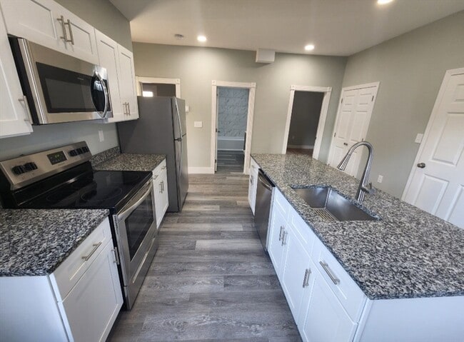 Building Photo - 91 E Ashland St