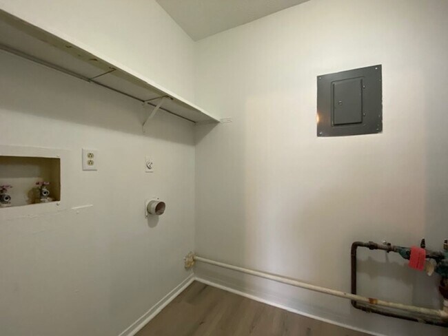 Building Photo - 6972-6996 Joseph Street