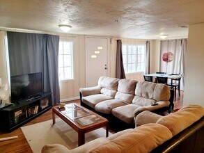 Building Photo - Beautiful Ranch-Style Home Near CU & Boulder Creek Path | Avail. August 1, 2026 (Pre-Lease)