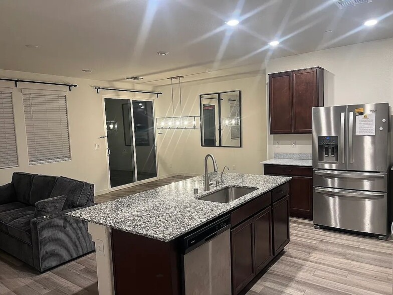 Kitchen - 2986 Saltillo Ln