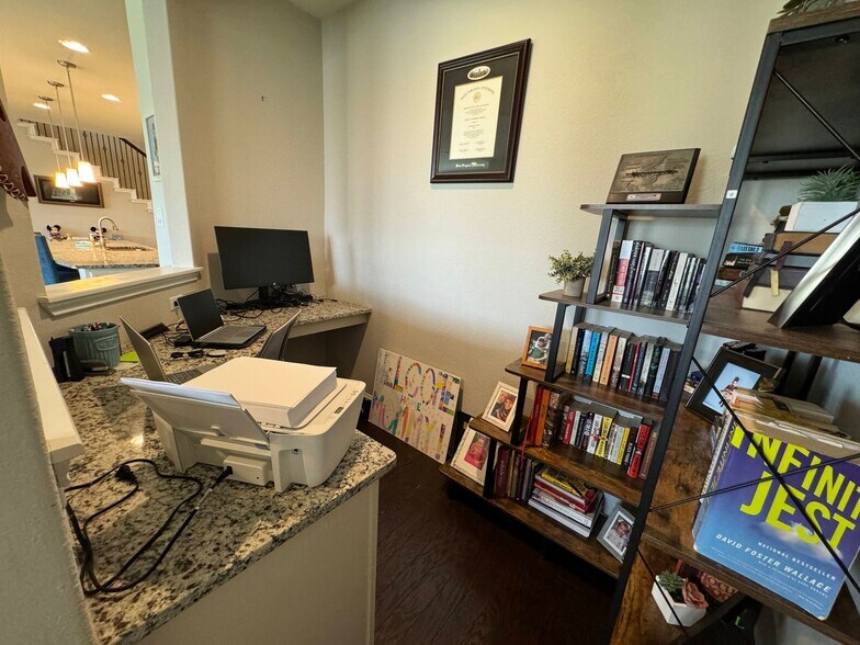 Building Photo - 6605 Alabaster Dr