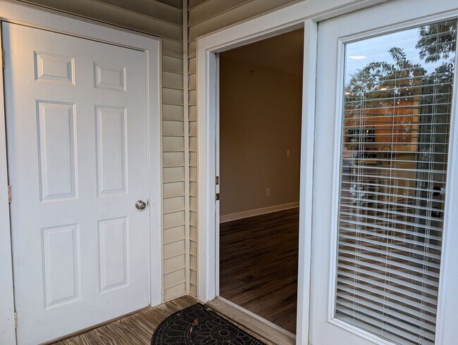 Building Photo - Pristine Condo located in The Copper Ridge...