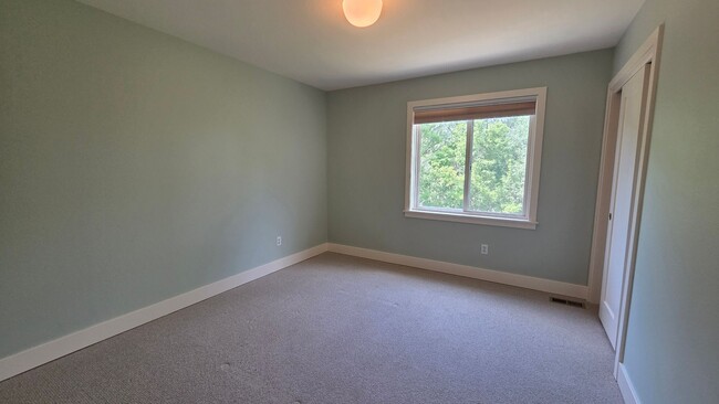 Building Photo - 5977 Scotswood Ct