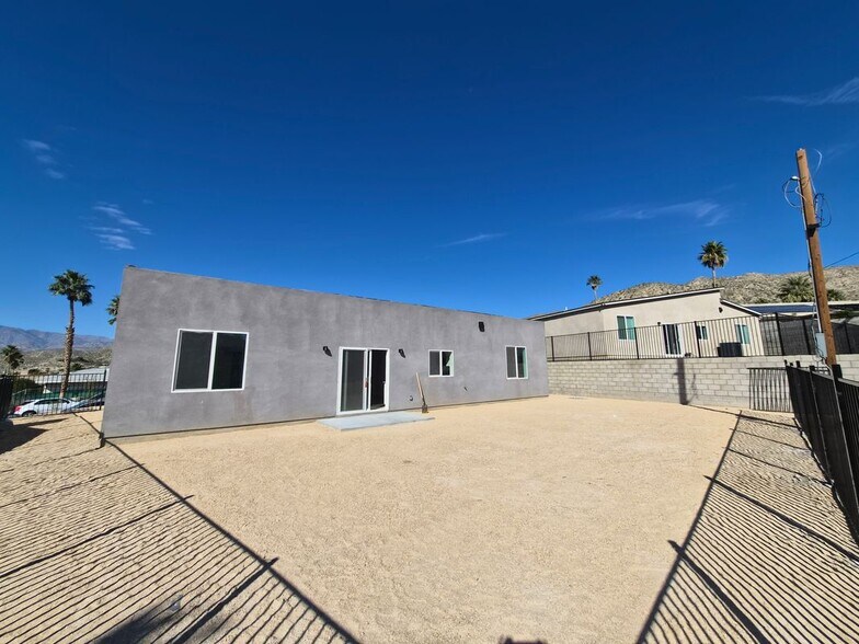 Building Photo - 9850 Mesquite Ave