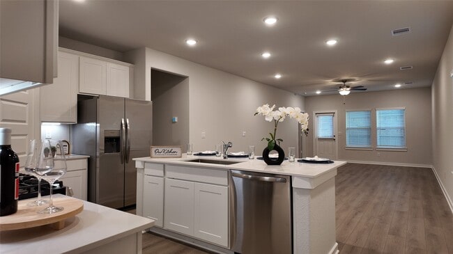 Building Photo - 8519 Blueberry Ash St