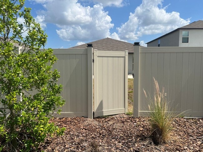 Building Photo - 7207 Jenkins Vista Ct