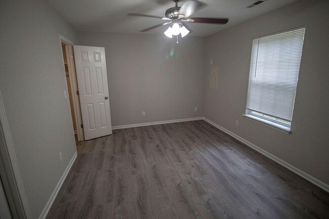 Building Photo - 5319 Godas Cir