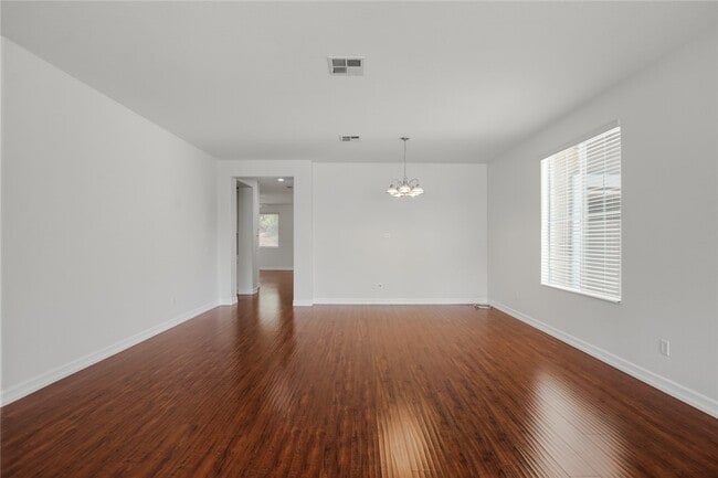 Building Photo - 1605 Rivendel Dr