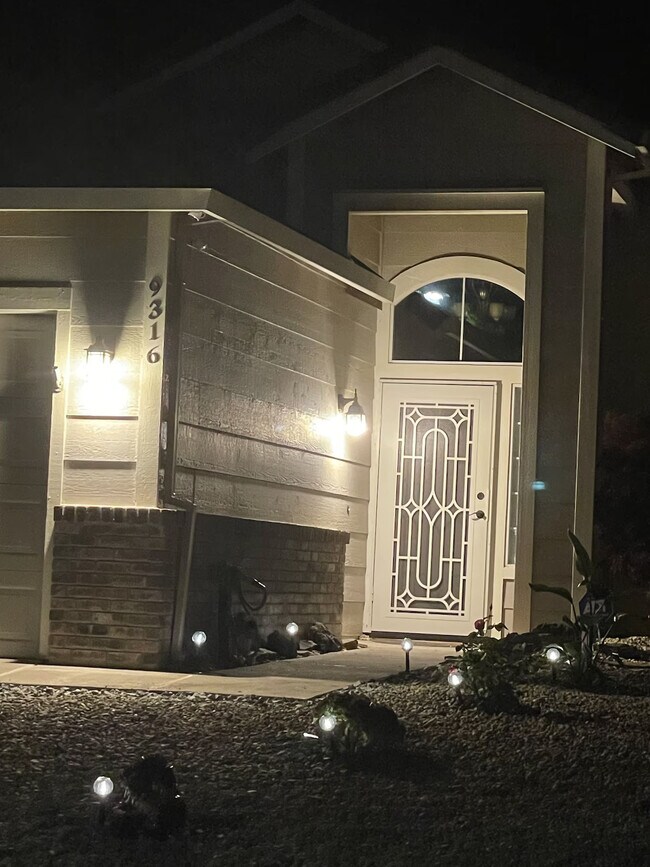 Front Entrance exterior lights & Lawn Lights - 9316 Caulfield Dr
