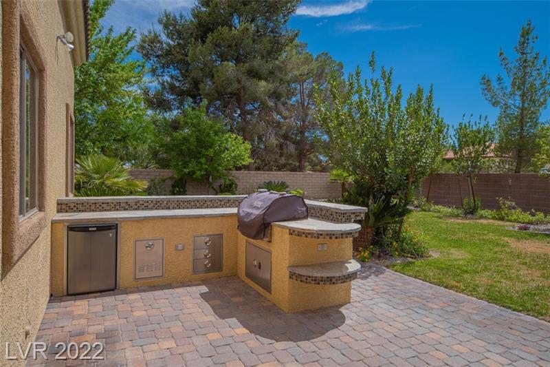 Building Photo - 4935 Moncada Way