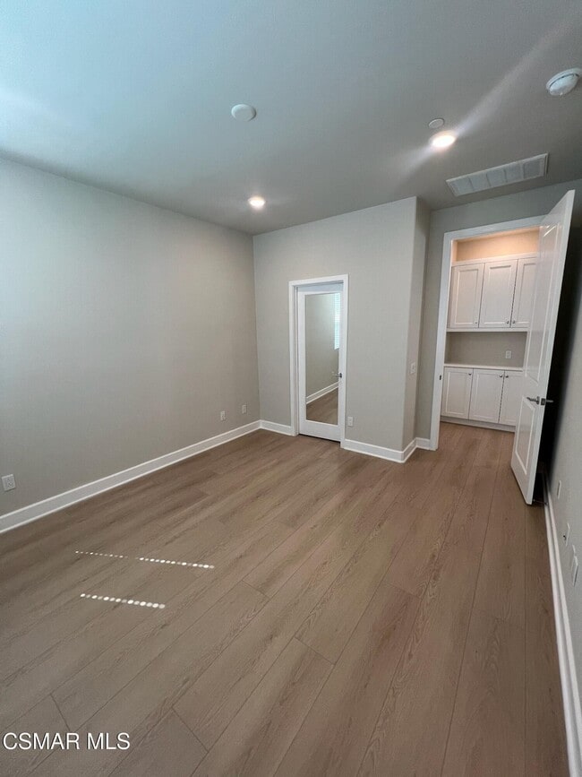 Building Photo - 3005 Cochran St