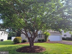 Building Photo - 107 Strawberry Way