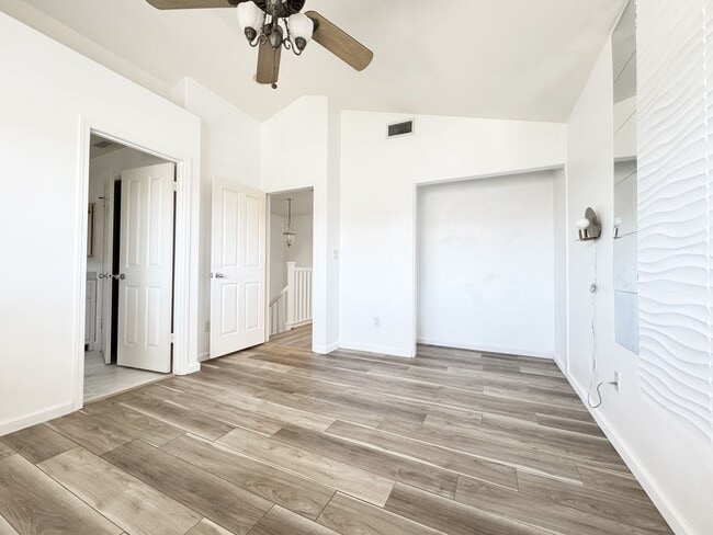 Building Photo - Pet Friendly Ewa Beach Townhouse with Cent...