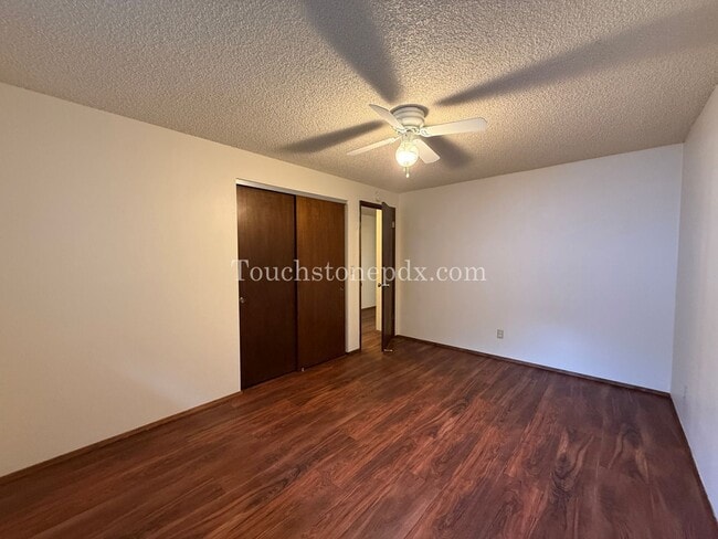 Building Photo - 1411 SE 130th Ave