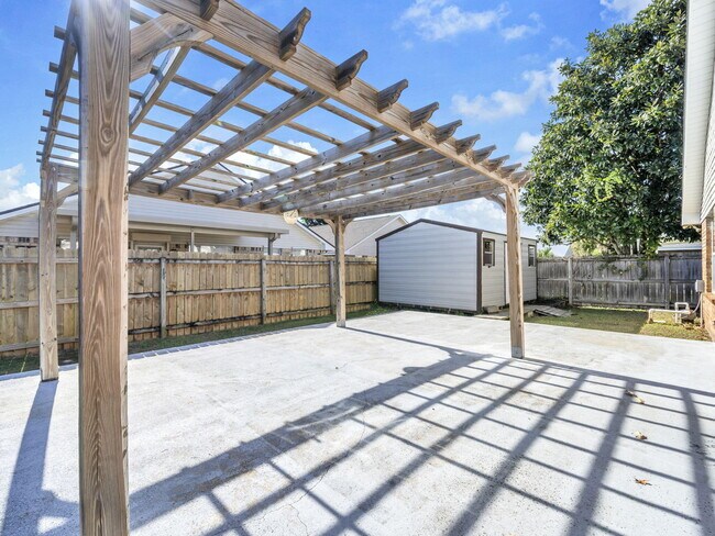 Building Photo - 763 Pearl Sand Dr