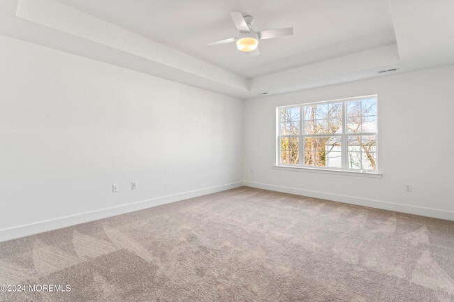 Building Photo - 306 Pilot St