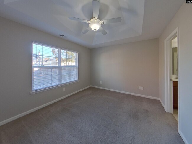 Building Photo - 420 Hedge Grove Ln