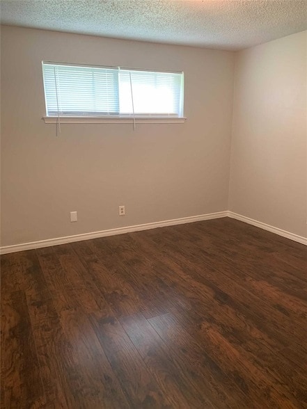 Building Photo - 901 Downing St