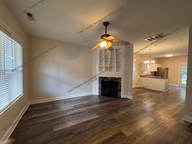 Building Photo - 10908 Connally Ln