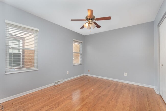 Building Photo - Ashburn 3 Bedroom