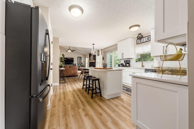 Building Photo - 9550 Mission Dr