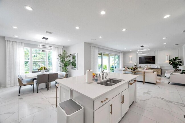 Building Photo - 32203 Mahogany Valley Dr