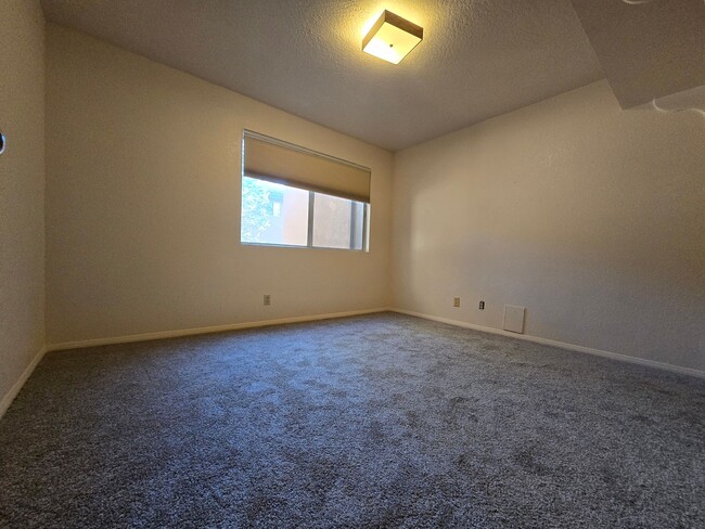 Building Photo - Unfurnished, 1-Year Long-Term Rental