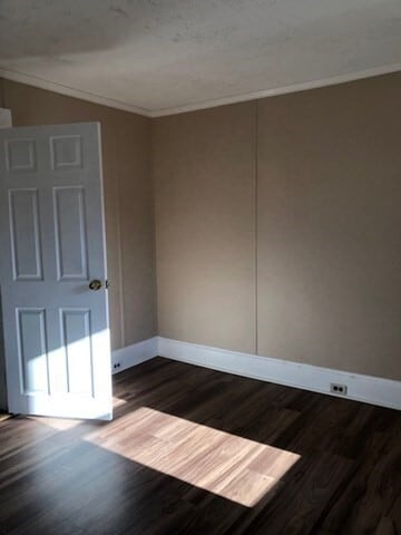 Building Photo - 148 B St