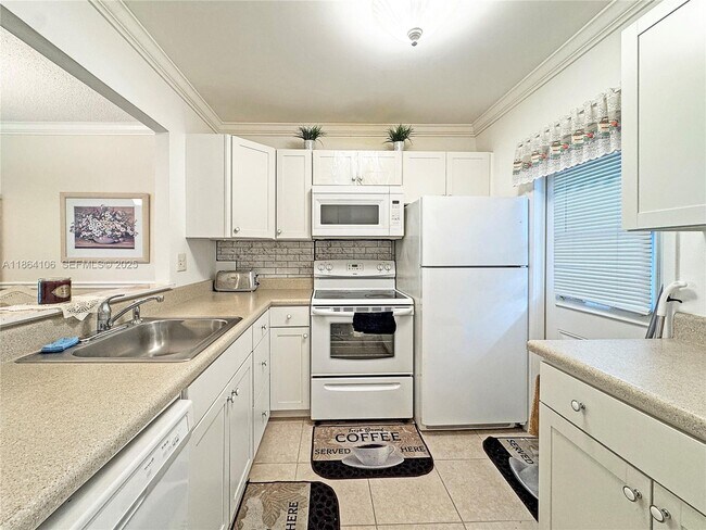 Building Photo - 3505 NW 48th Ave