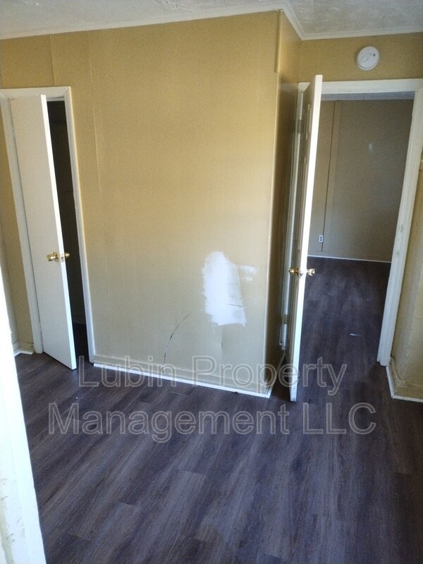 Building Photo - 1482 Oaklawn St