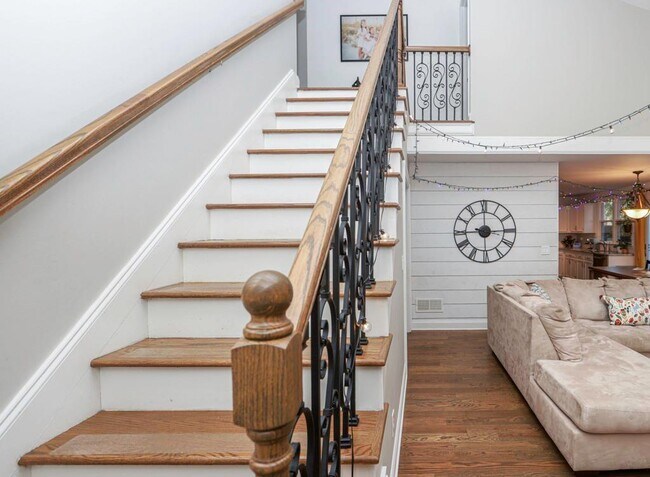 Building Photo - 9900 Barston Ct