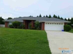 Building Photo - 128 Clover Ridge Dr