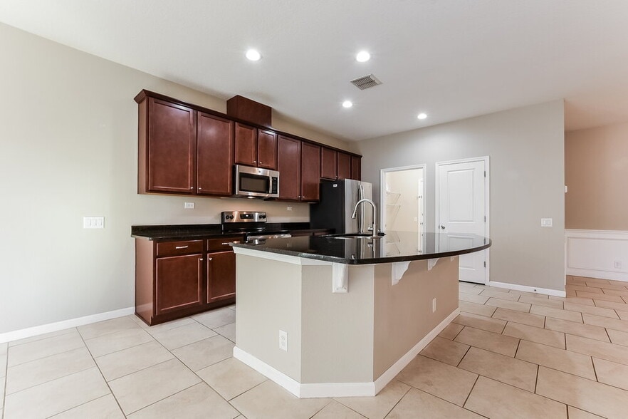 Building Photo - 1716 Hawksbill Ln