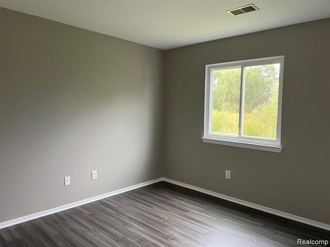 Building Photo - 9529 Greenfield Ct