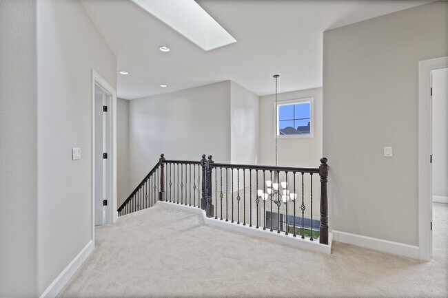 Building Photo - 15430 NW Delia St