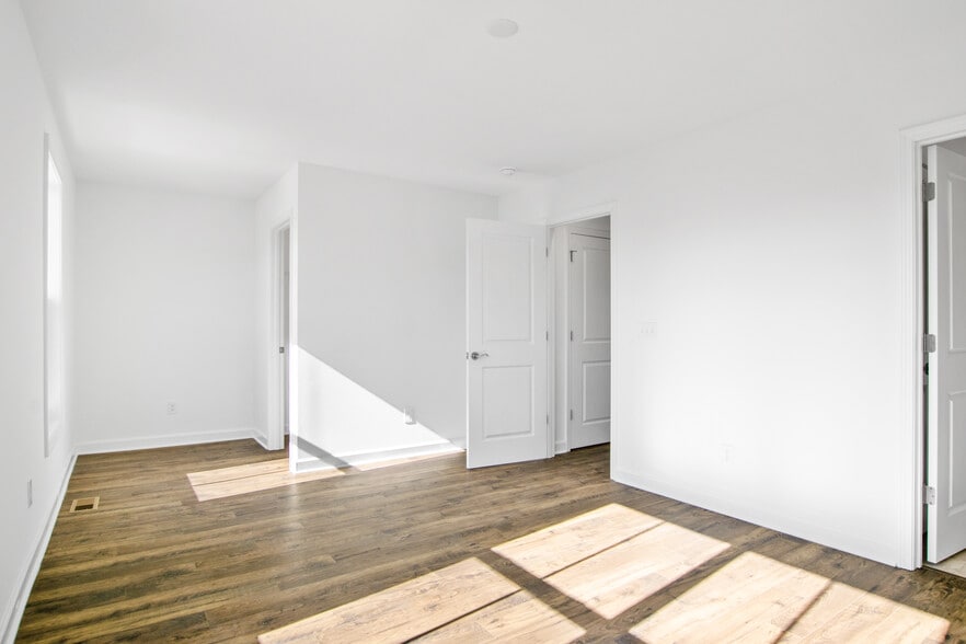 Building Photo - 3034 Deptford St