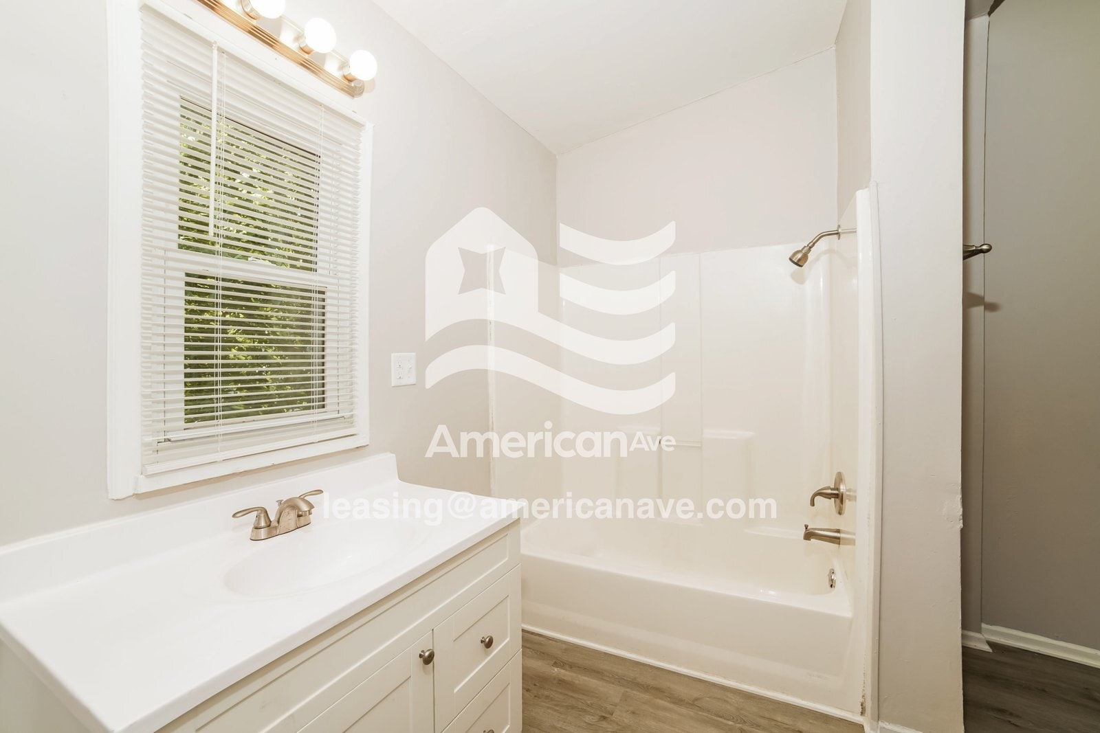 Building Photo - 1820 N Peoria Ave