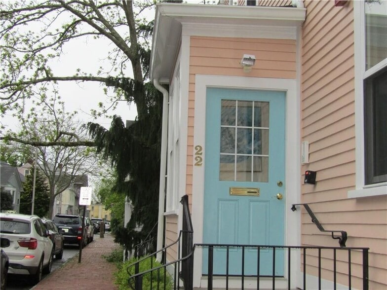 Building Photo - 22 Mt Vernon St